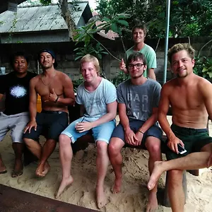 made-roejas-homestay.ubudhotelsnow.com/